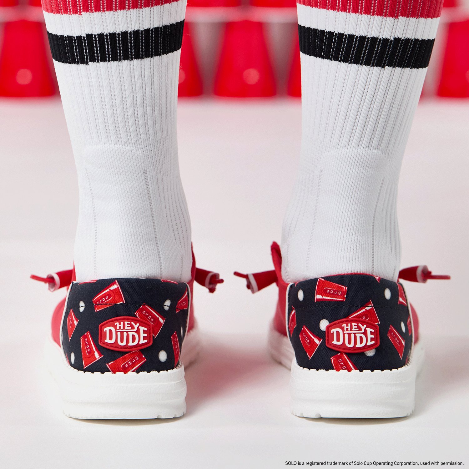 HEYDUDE Men's Wally Solo Cup Shoes                                                                                               - view number 8