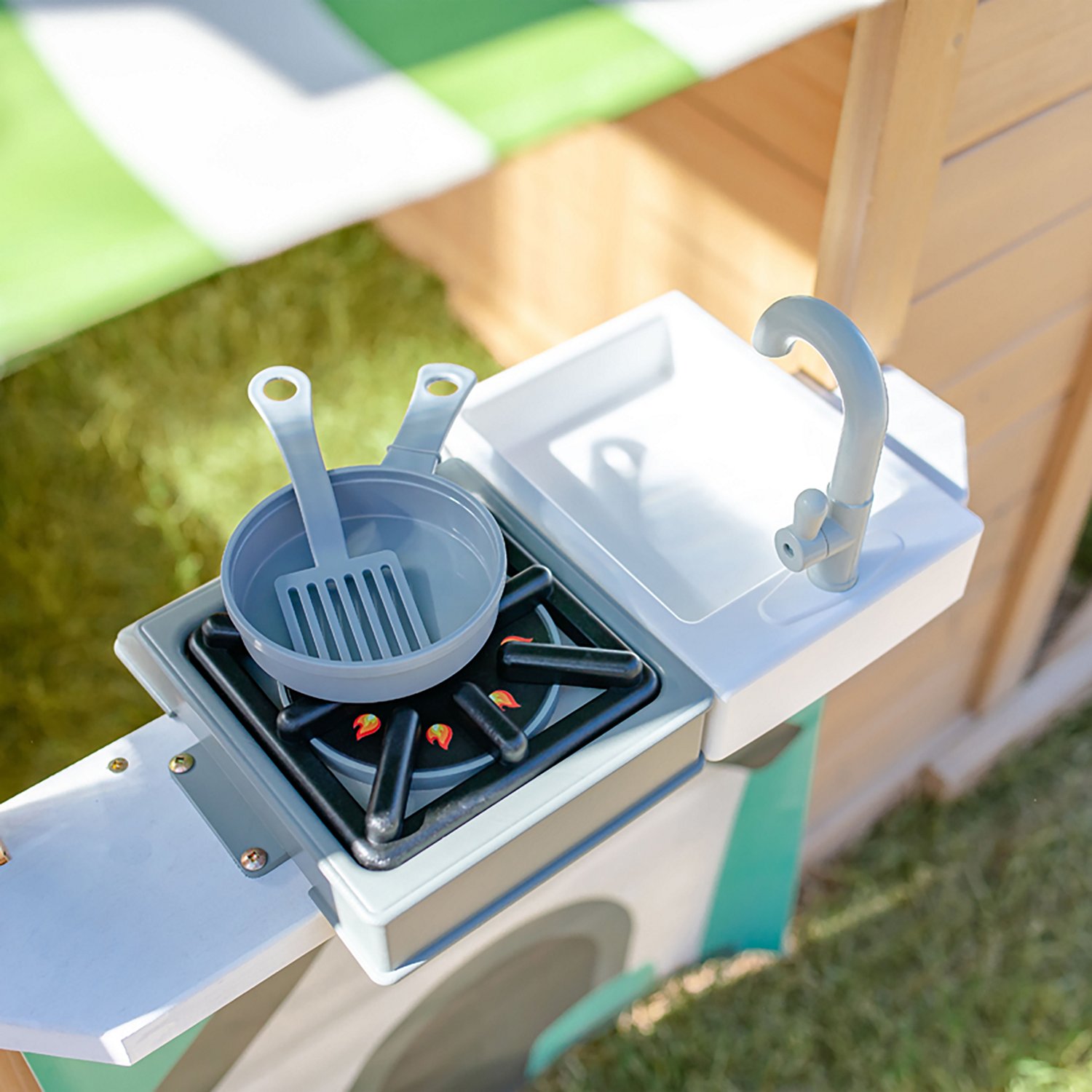 Teamson Kids' Gardenia Playhouse with Garden Window - view number 7