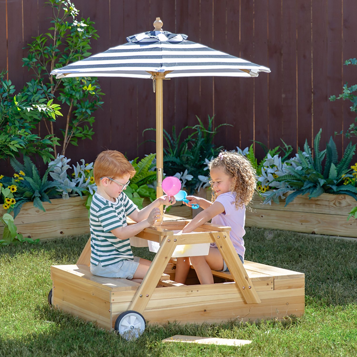 Teamson Kids' Sorrento 2-in-1 Picnic Table + Sandbox - view number 5