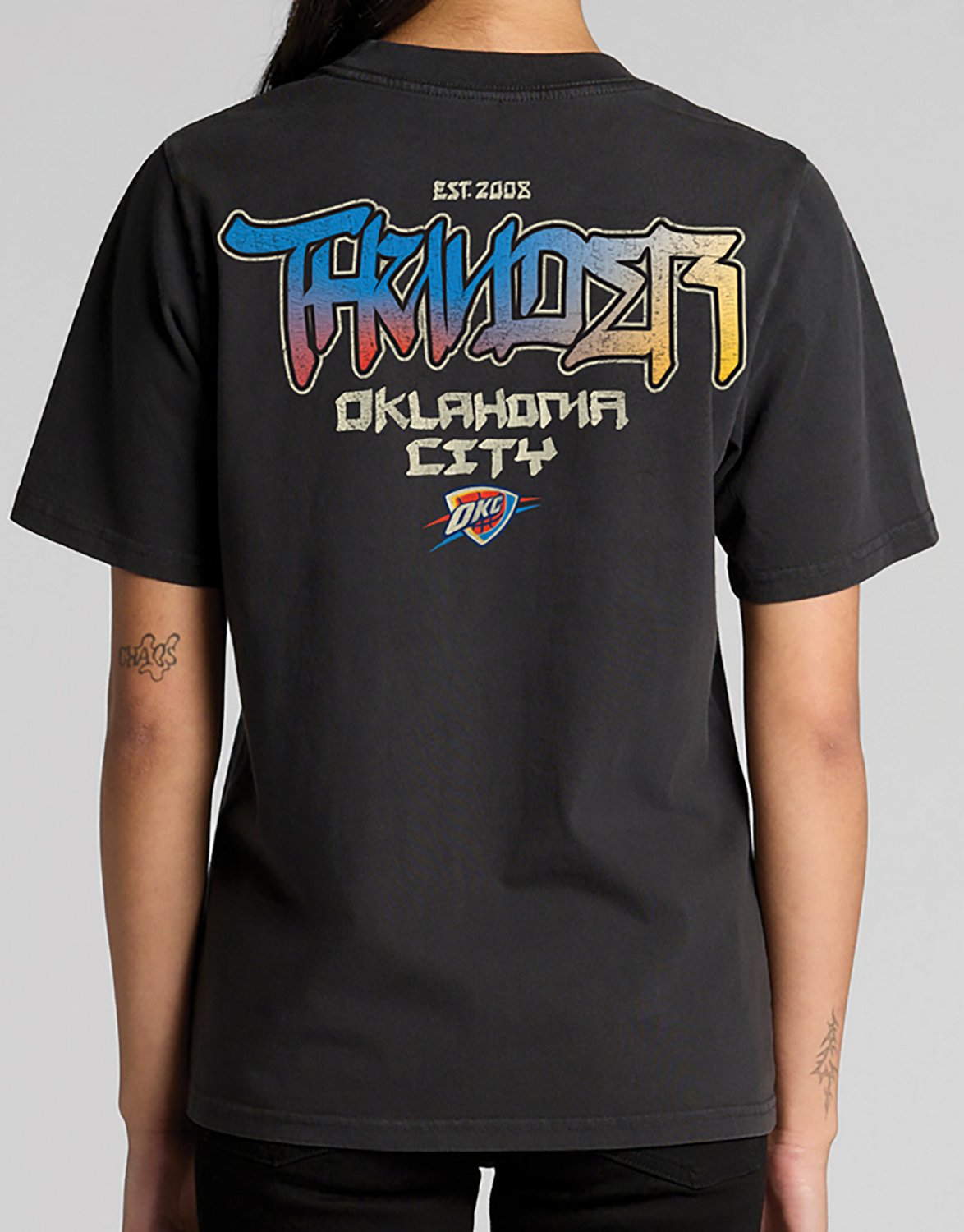 The Wild Collective Men's Oklahoma City Thunder Front & Back Streetwear Graphic T-shirt - view number 2