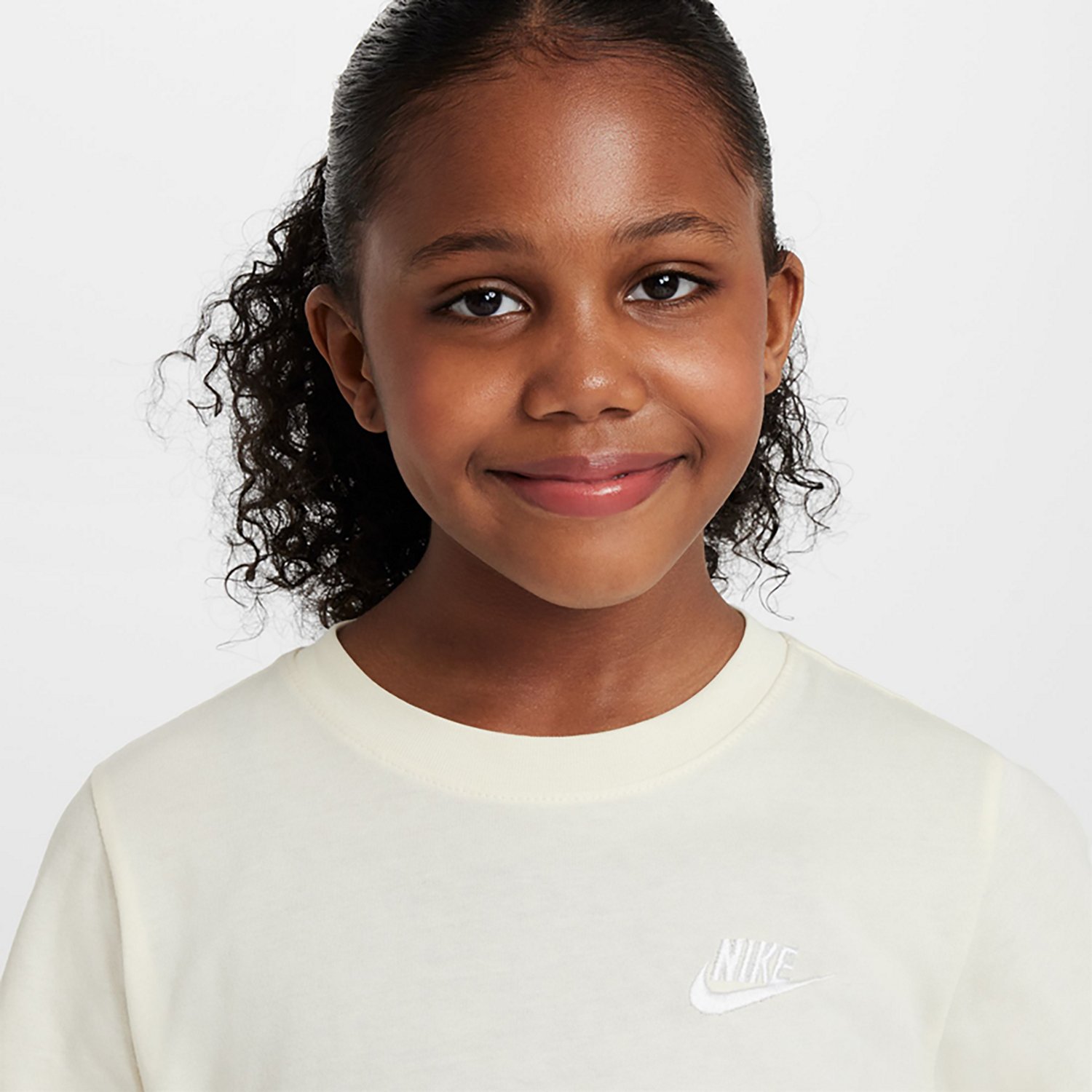 Nike Boys' Sportswear Futura Short Sleeve T-shirt - view number 3