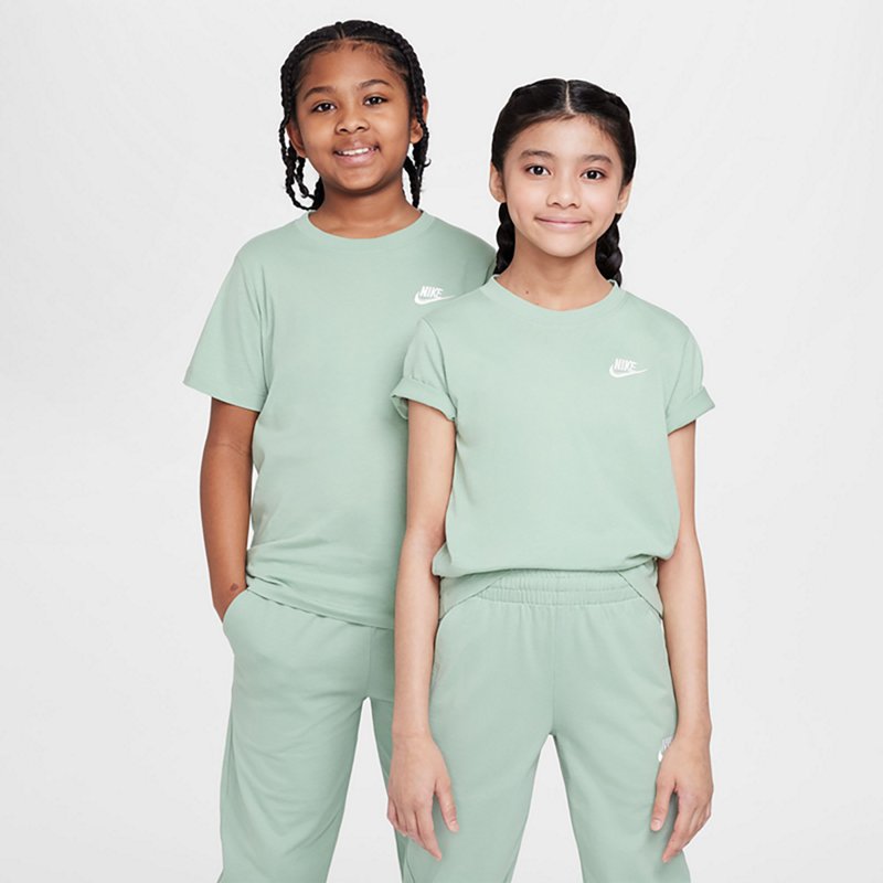 Nike Boys' Sportswe… - image