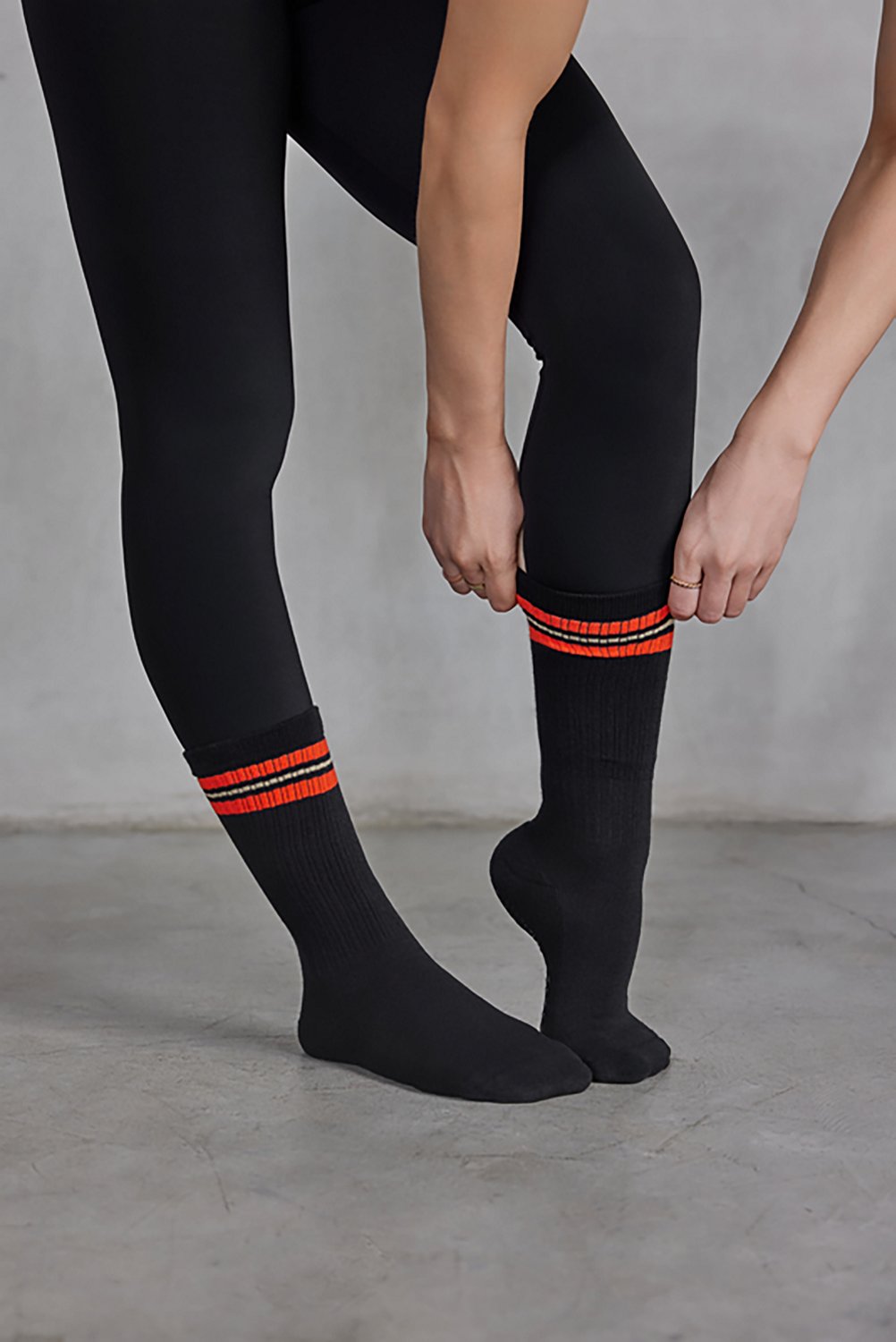 Tavi Kai Grip Yoga Crew Socks - view number 2