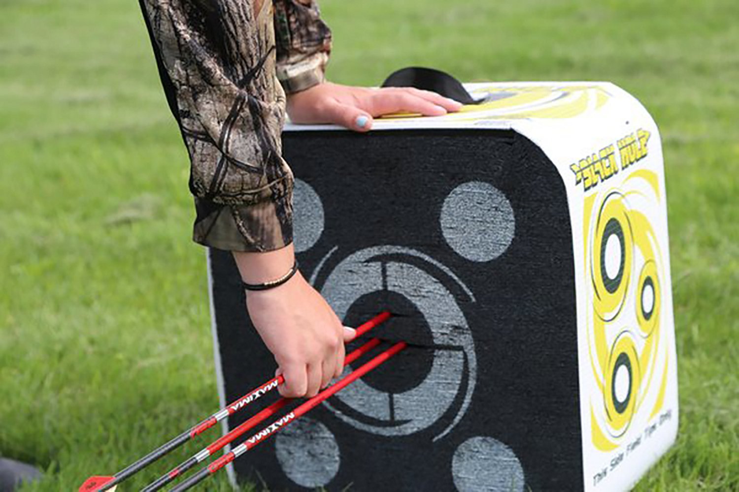 Block Black Hole 22 Archery Target - view number 6