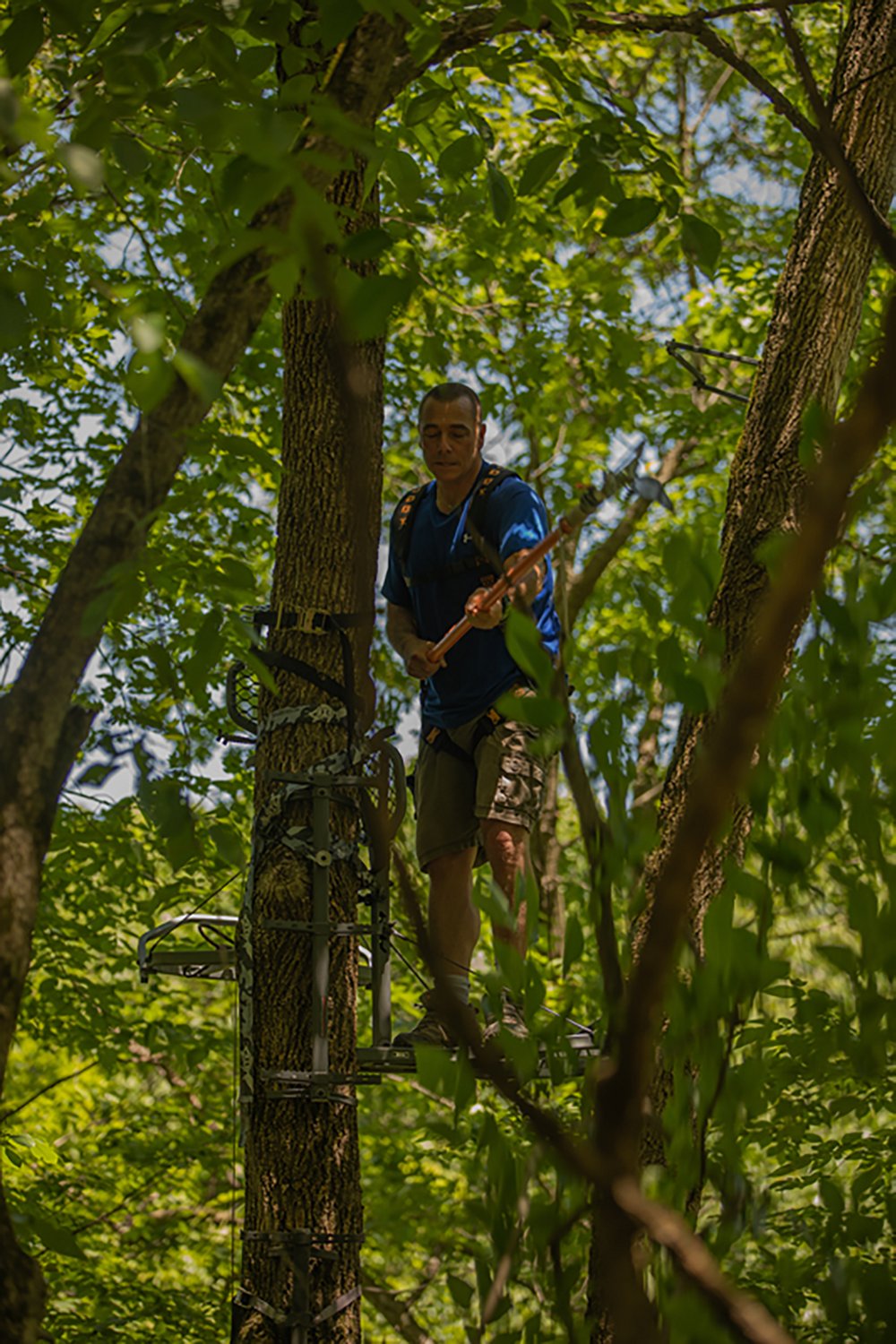 Muddy Outdoors Stronghold 1.5 Ladder Stand  - view number 3