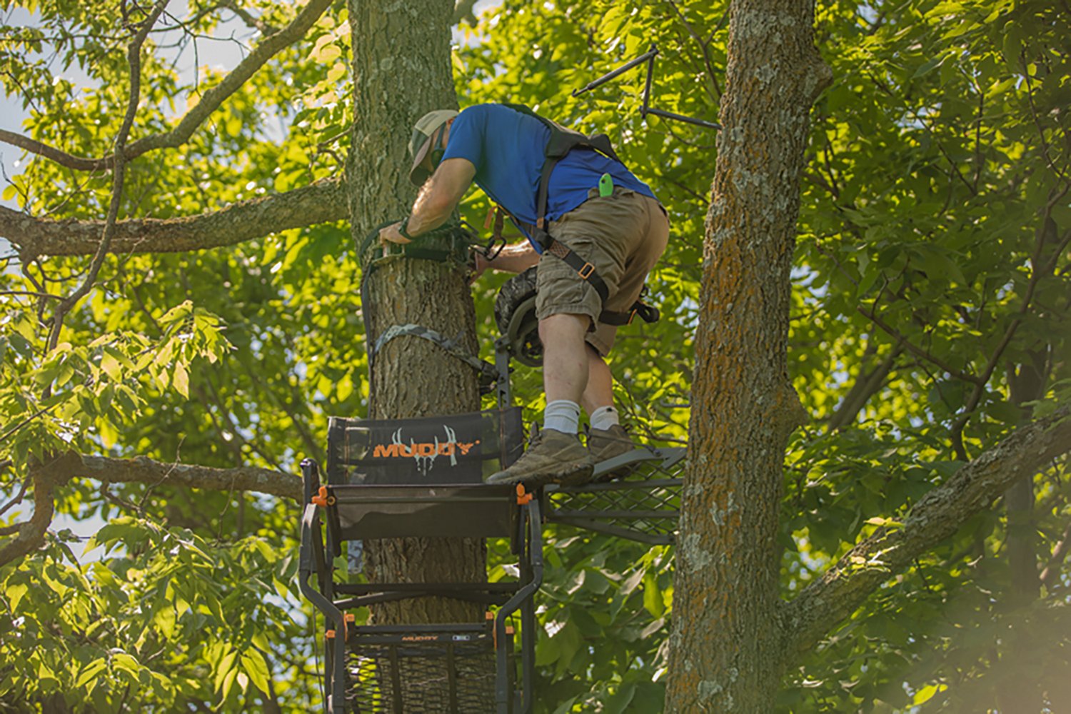 Muddy Outdoors Stronghold 1.5 Ladder Stand  - view number 6
