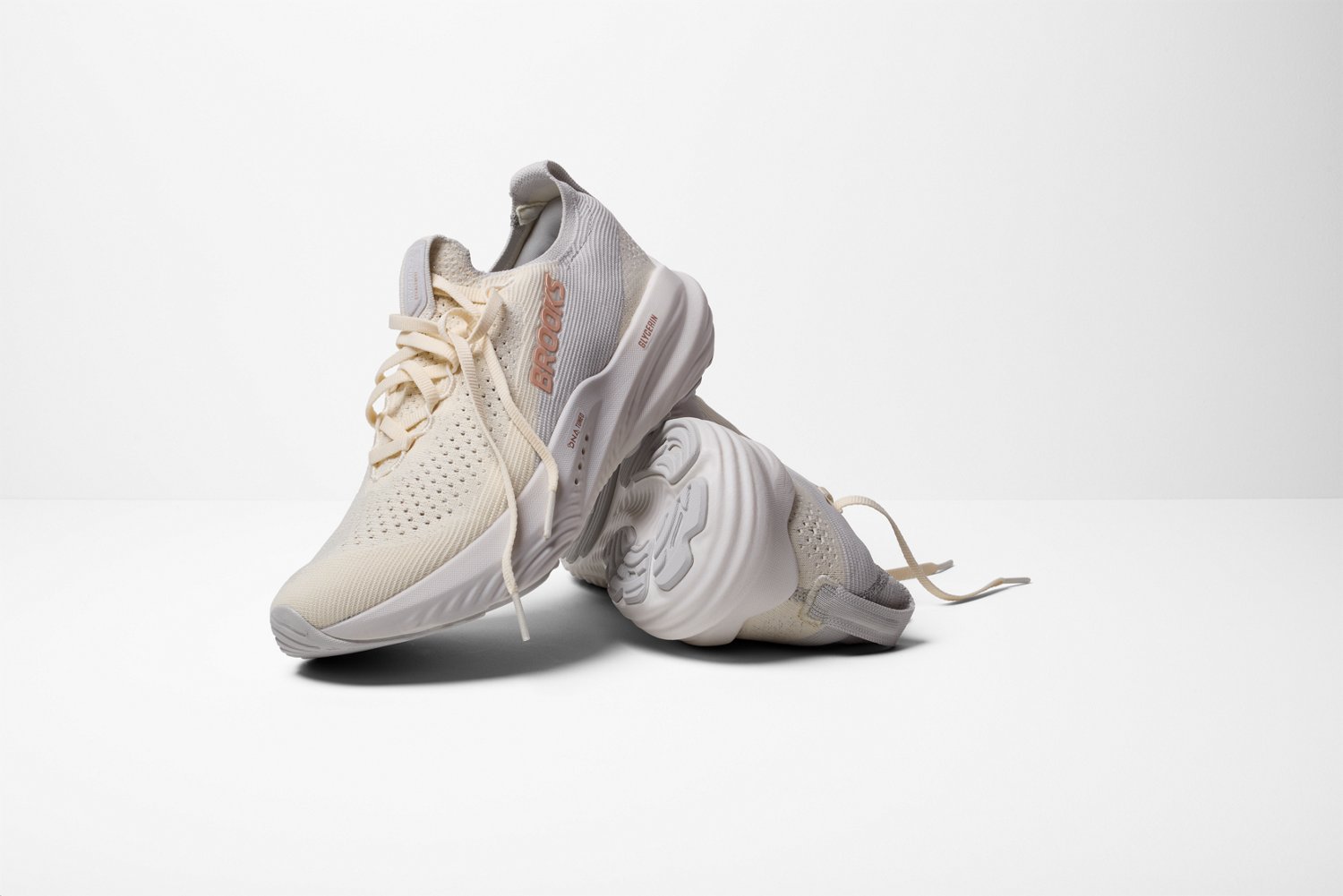 Brooks Women's Glycerin Stealthfit 22 Running Shoes - view number 8