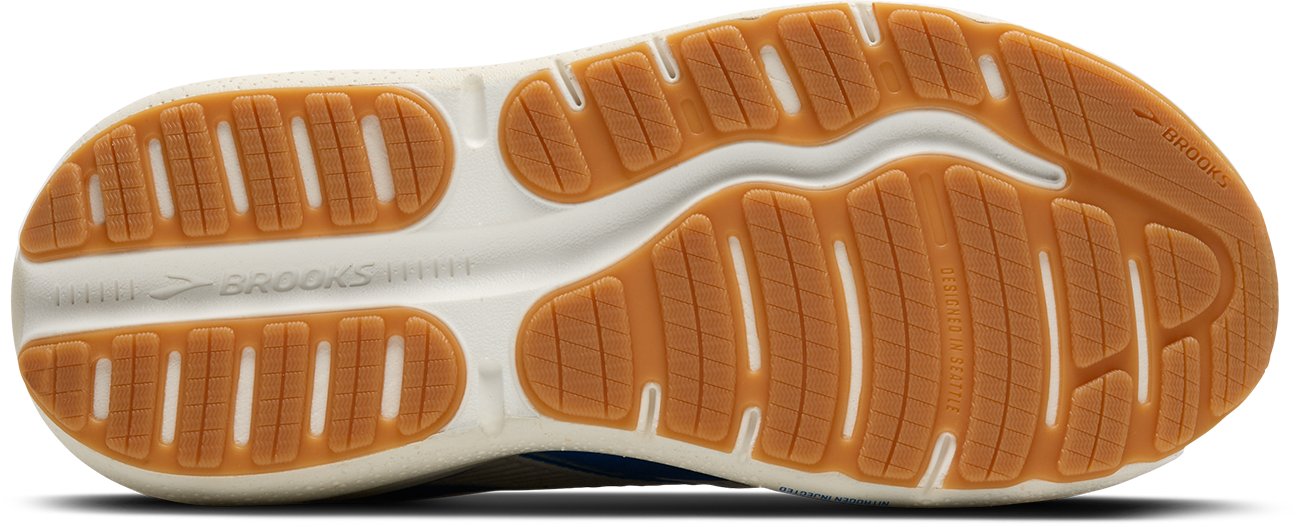 Brooks Women's Ghost Max Suede Run It Back - view number 7