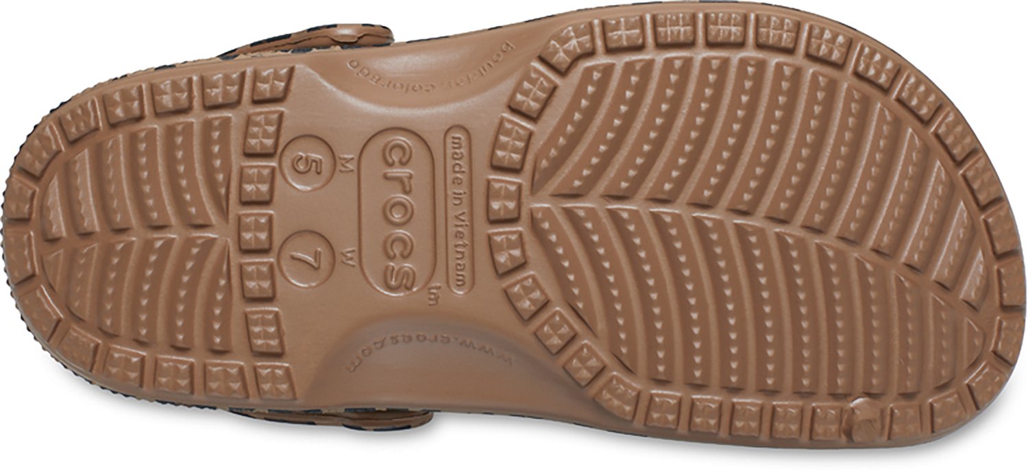 Crocs Adults' Classic Leopard Clog - view number 6