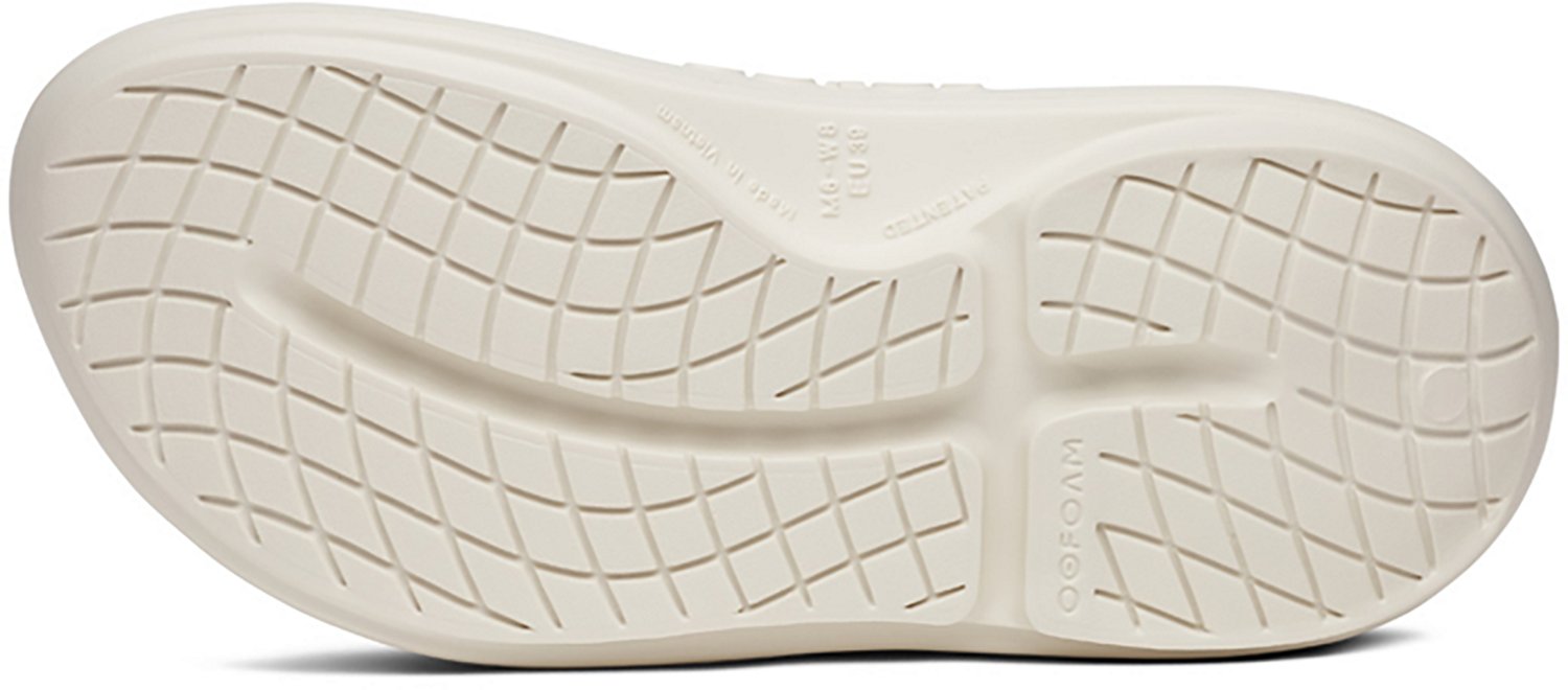 OOFOS Women's Ooyea Slides - view number 6