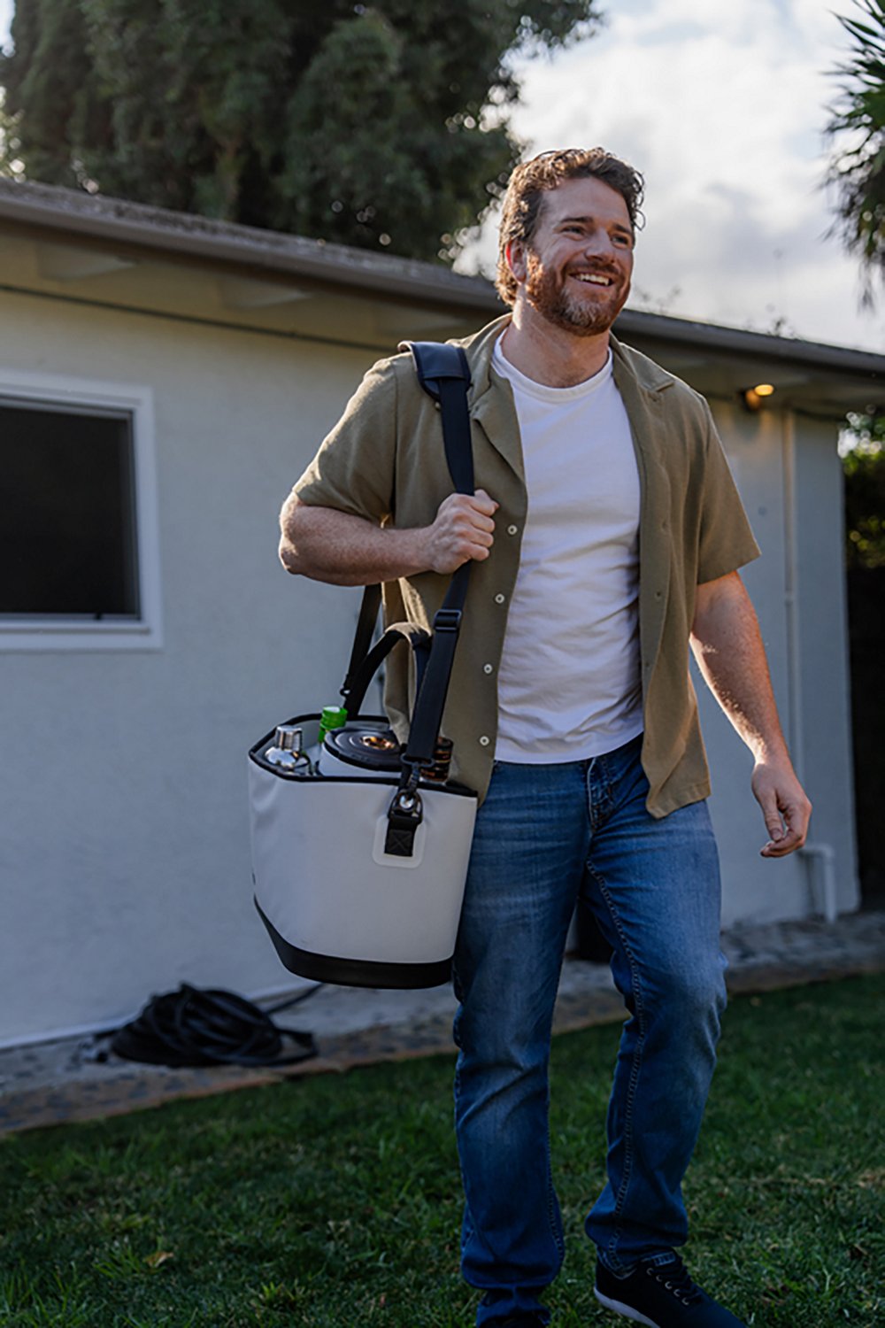 RovR KeepR 20 Can Beverage Tote Caddy Cooler - view number 7