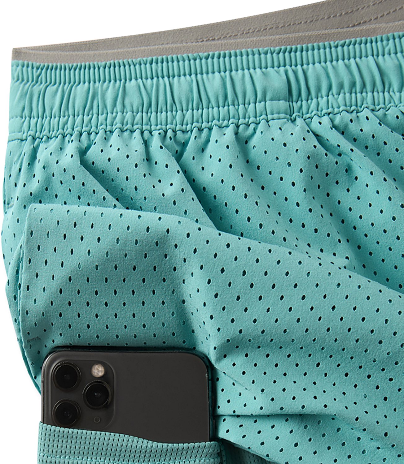 Chubbies Men's The Hang Tens Remix Ultimate Training Shorts 5.5 in - view number 3