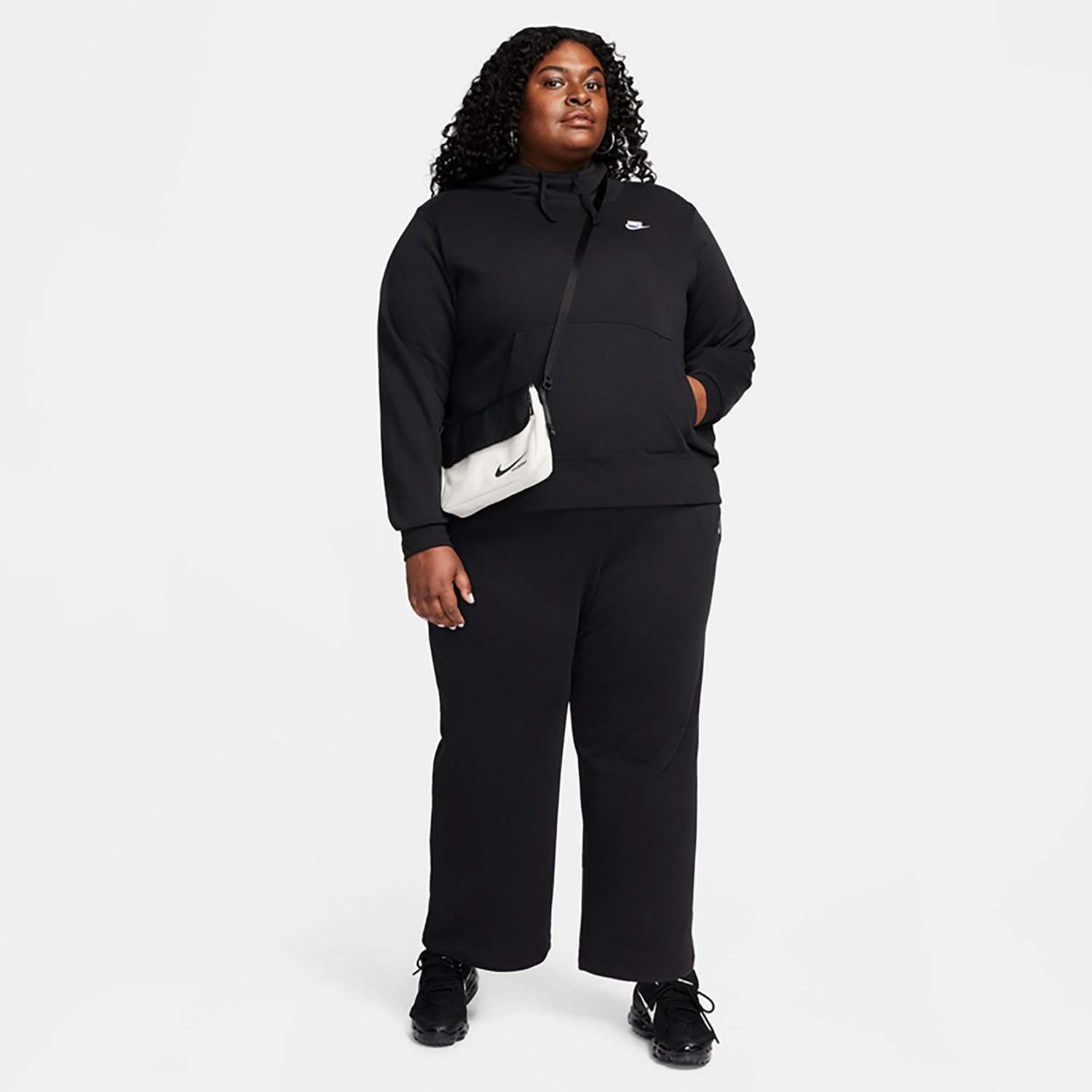 Nike Women's Sportswear Club Fleece Mid Rise Wide Leg Plus Size Sweatpants - view number 4