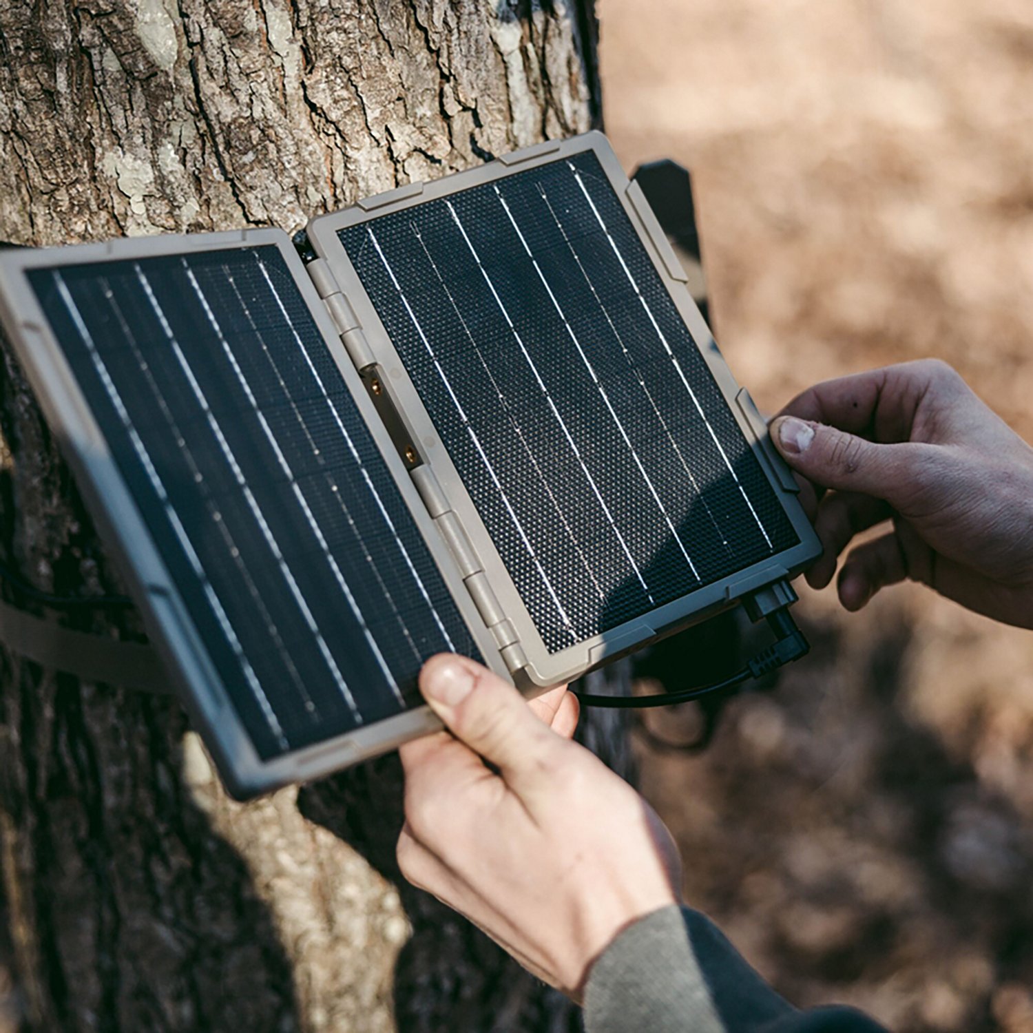 Tactacam Reveal External Folding 12 V Solar Panel with Battery - view number 6