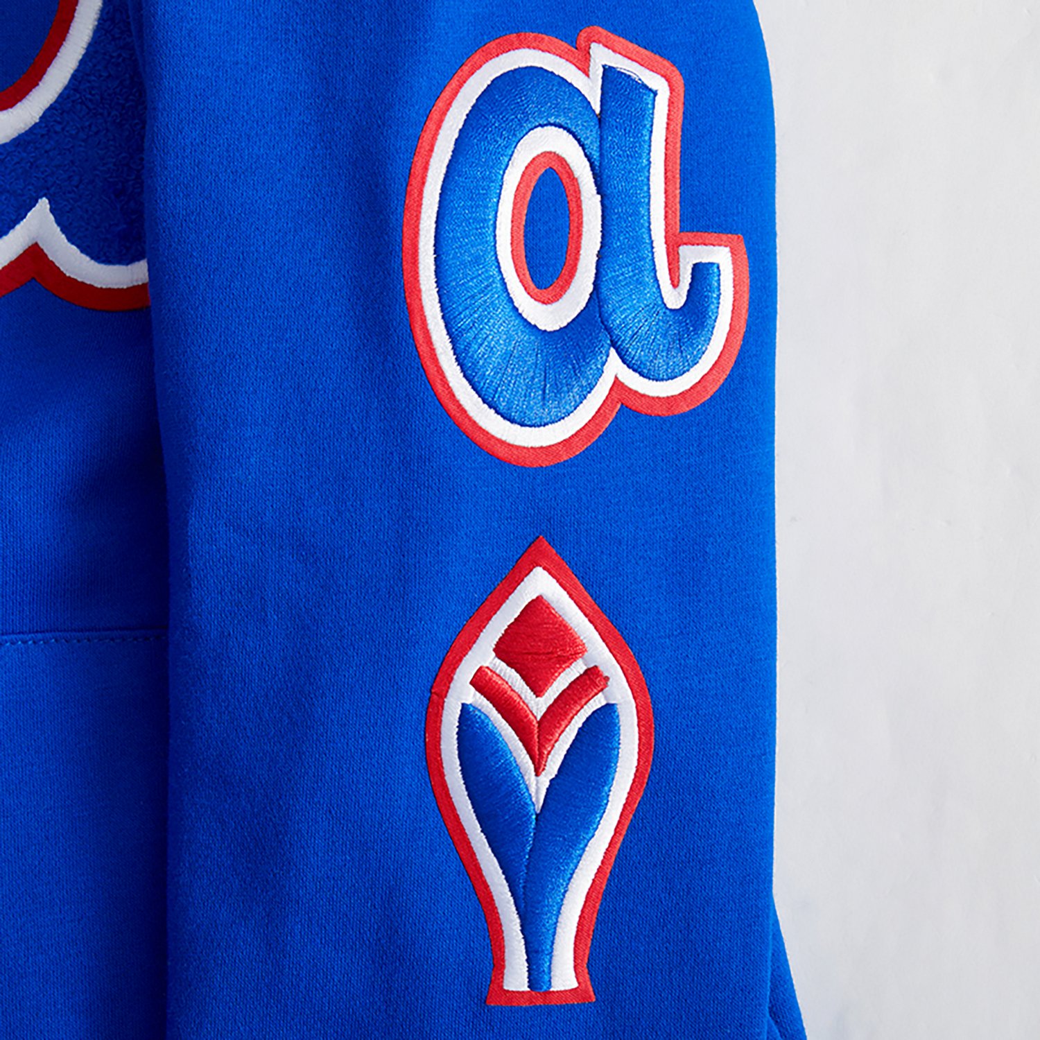 Pro Standard Boys' Atlanta Braves Retro Classic BB Rib Fleece Long Sleeve Hoodie - view number 7