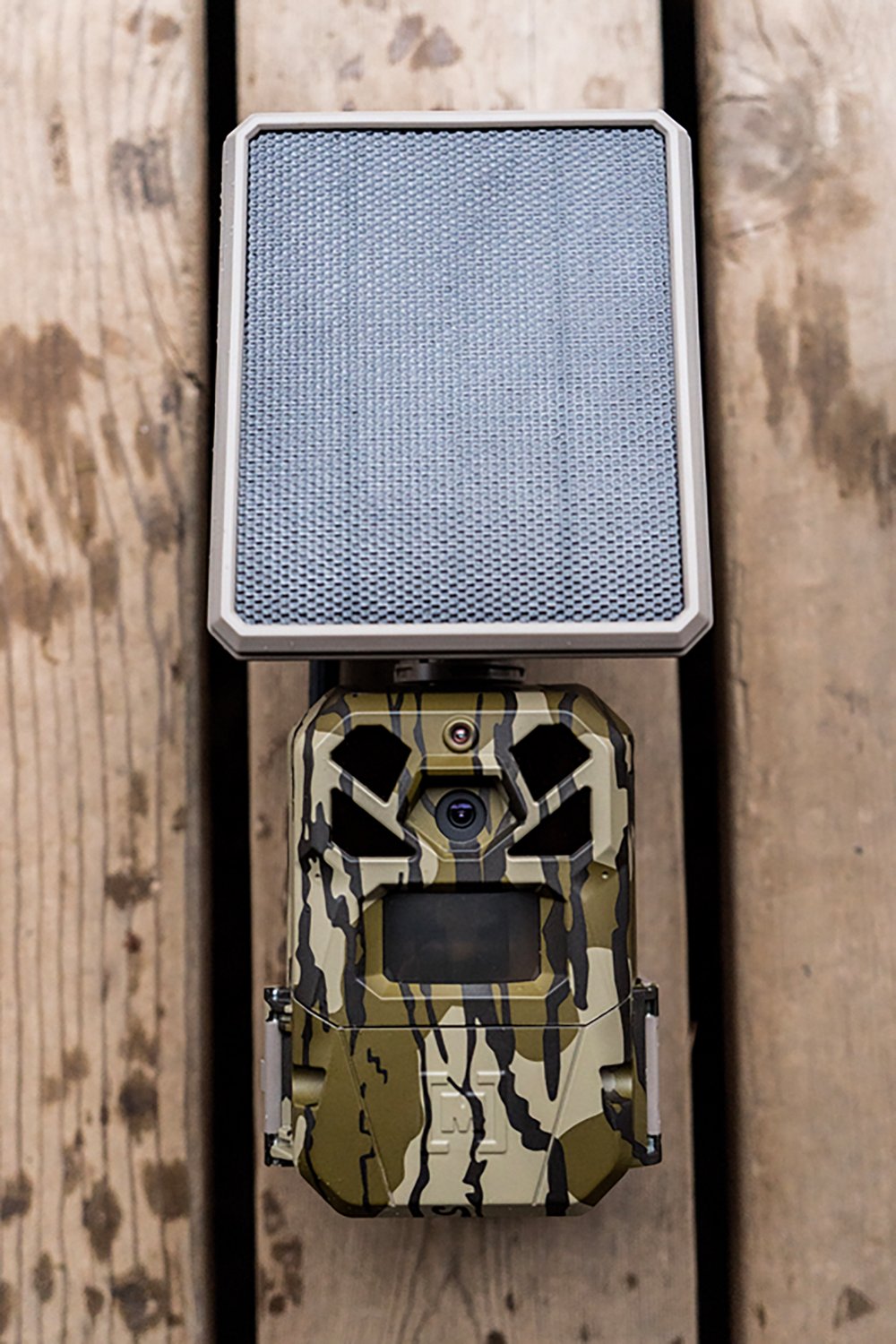 Moultrie Edge Solar 40MP Cellular Trail Camera with Rechargeable Battery Pack - view number 6