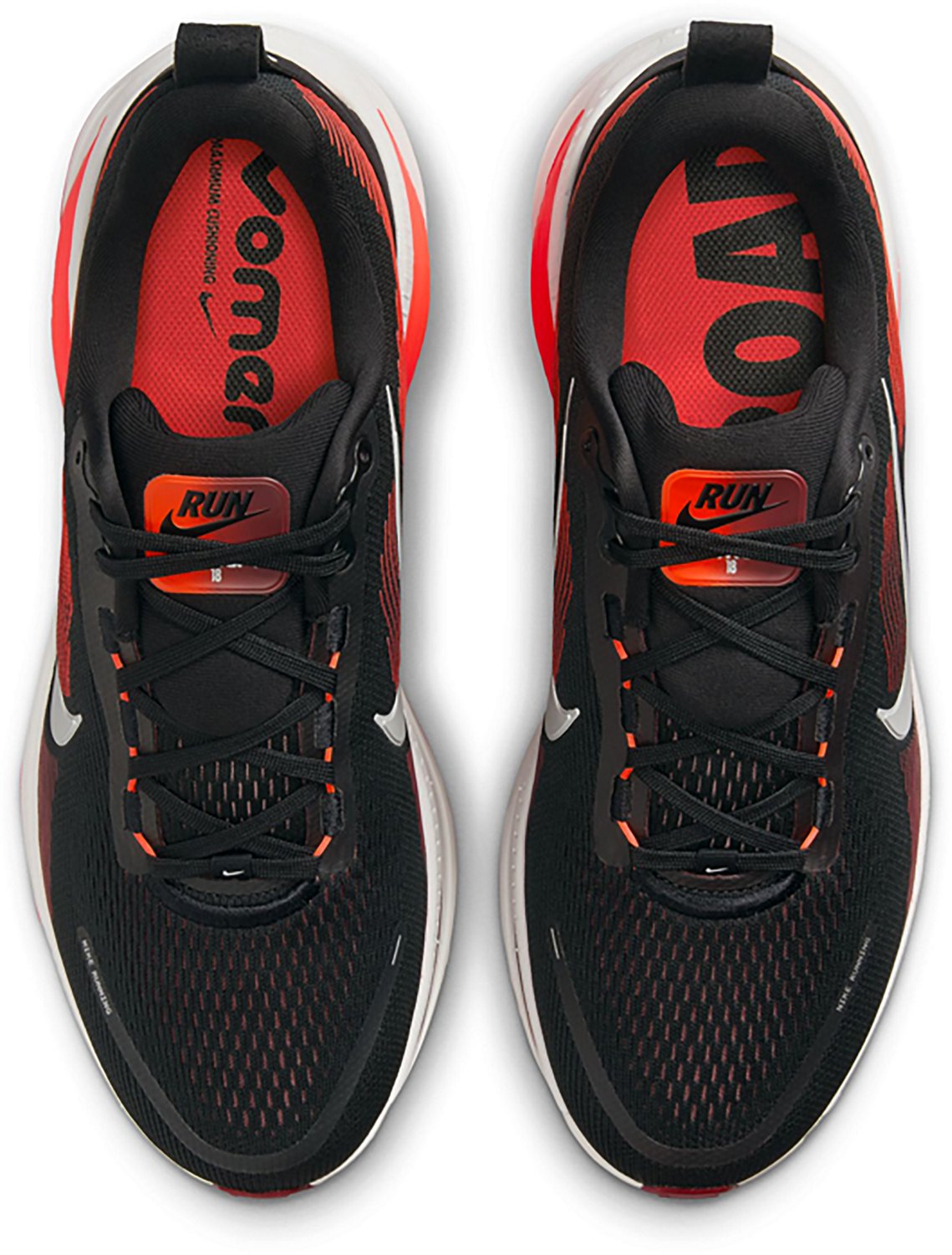 Nike running shoes VOMERO 18ボメロ18 27cm ランナーの声が導いた、ナイキ ボメロ 18誕生の裏側.オンライン