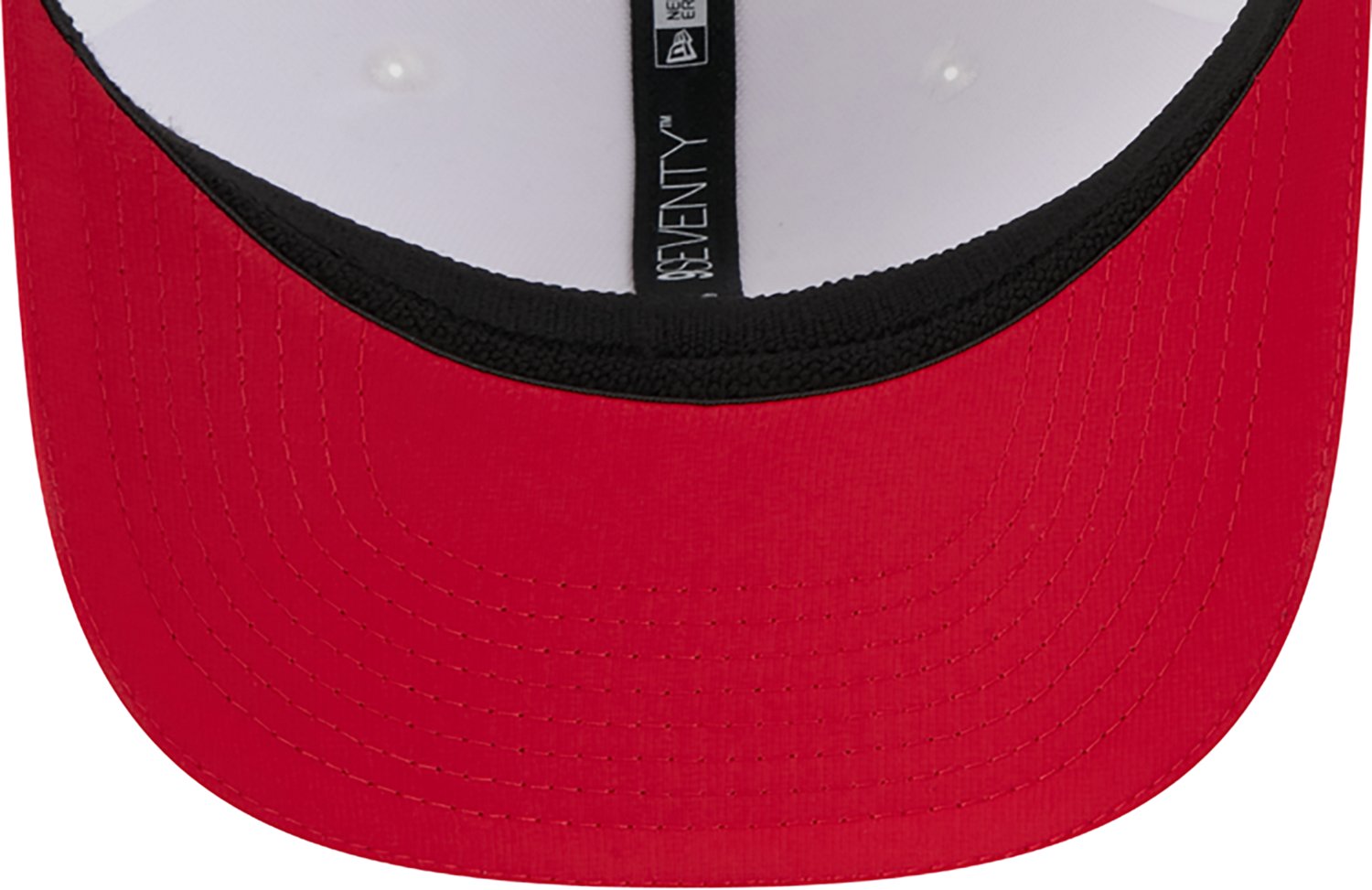 New Era Men's Buccaneers Training Camp '25 Performance Snap 9SEVENTY Cap - view number 7