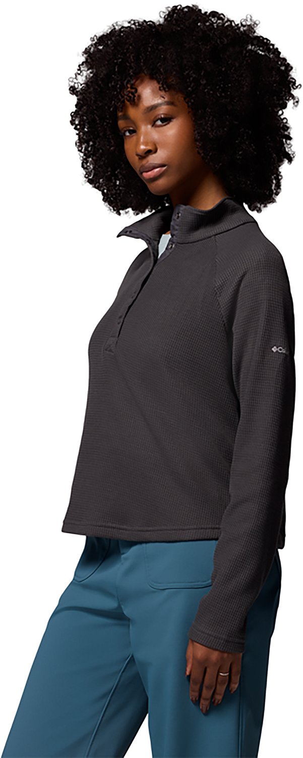 Columbia Sportswear Women's Holly Hideaway Waffle 1/2 Snap Top - view number 3