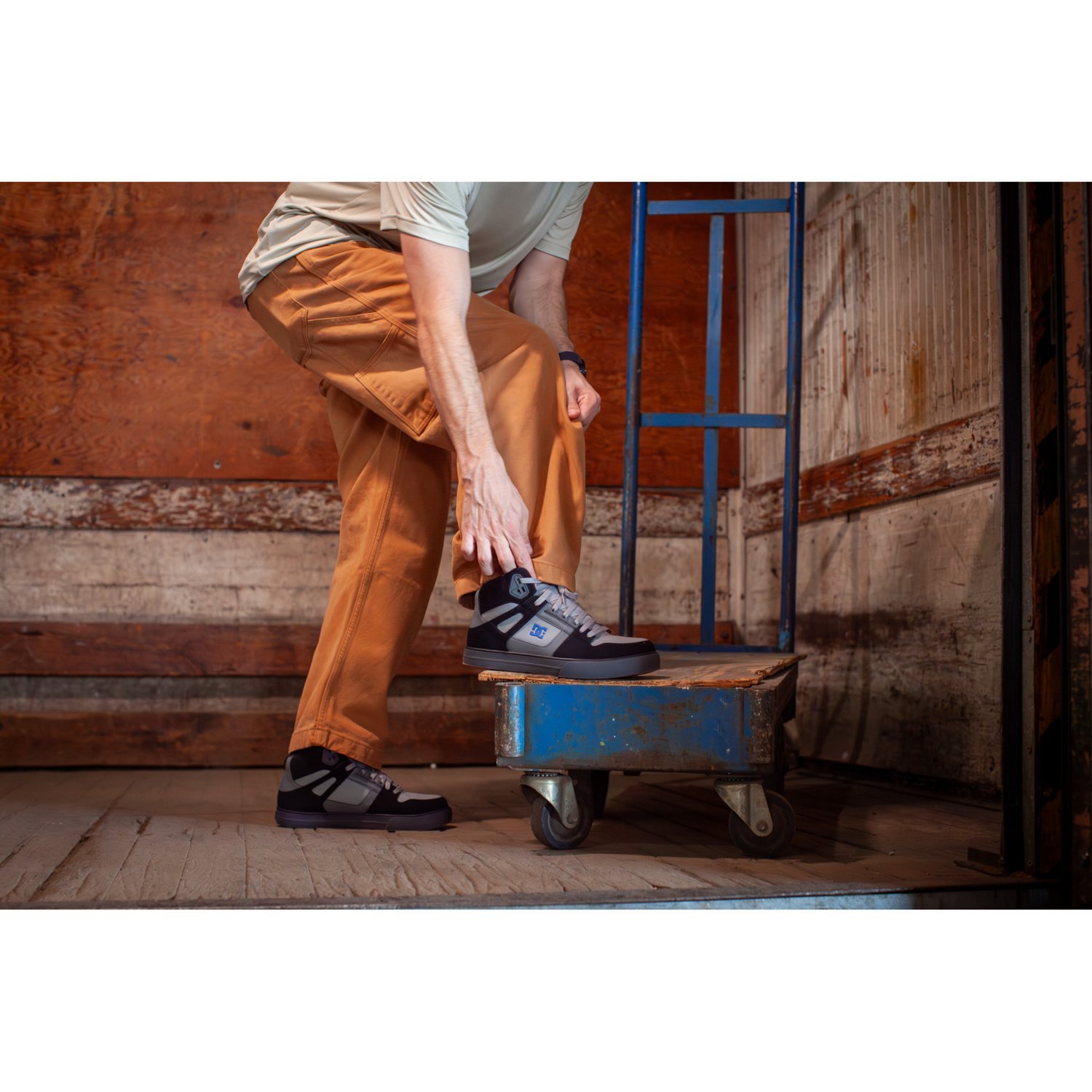 DC Men's Pure Work High Top Work Shoes - view number 6