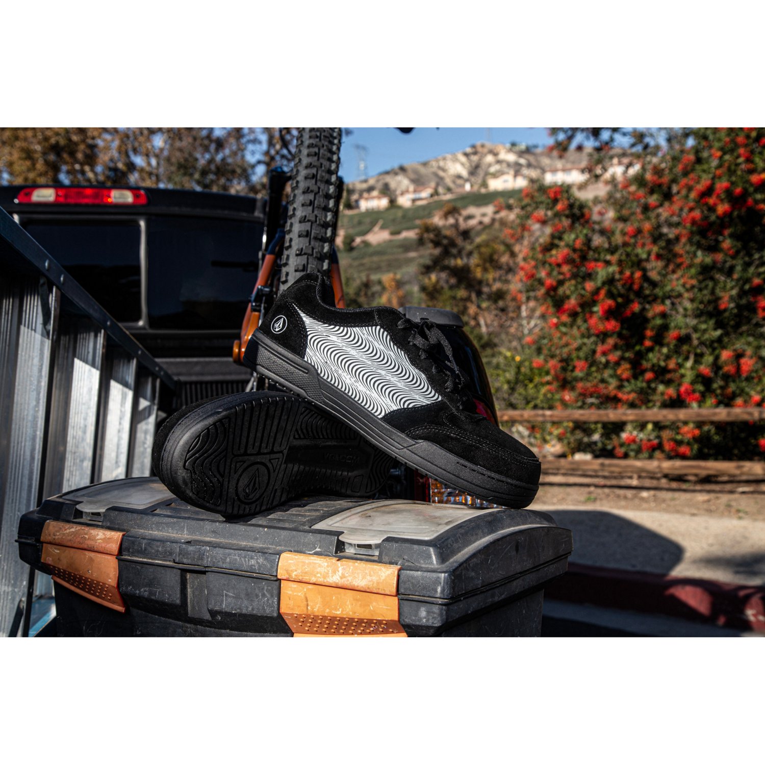 Volcom Men's Hybrid Work Shoes - view number 6