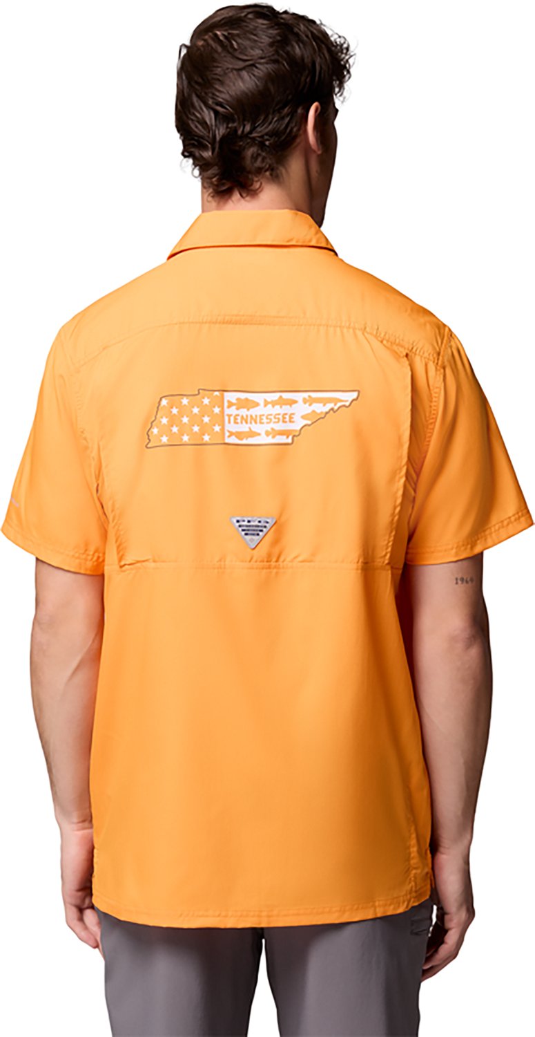 Columbia Sportswear Men's University of Tennessee CLG Slack Tide Camp Button-Up Shirt - view number 3