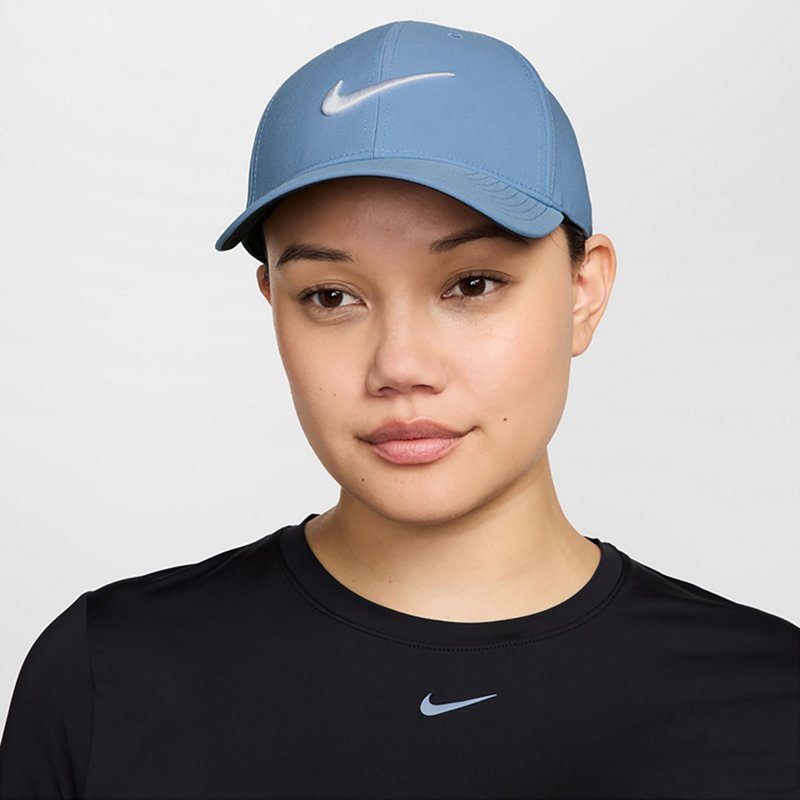 Nike Men's Dri-FIT Club Structured Swoosh Cap