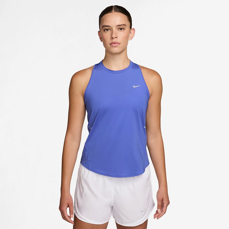 Nike Women's Swift …