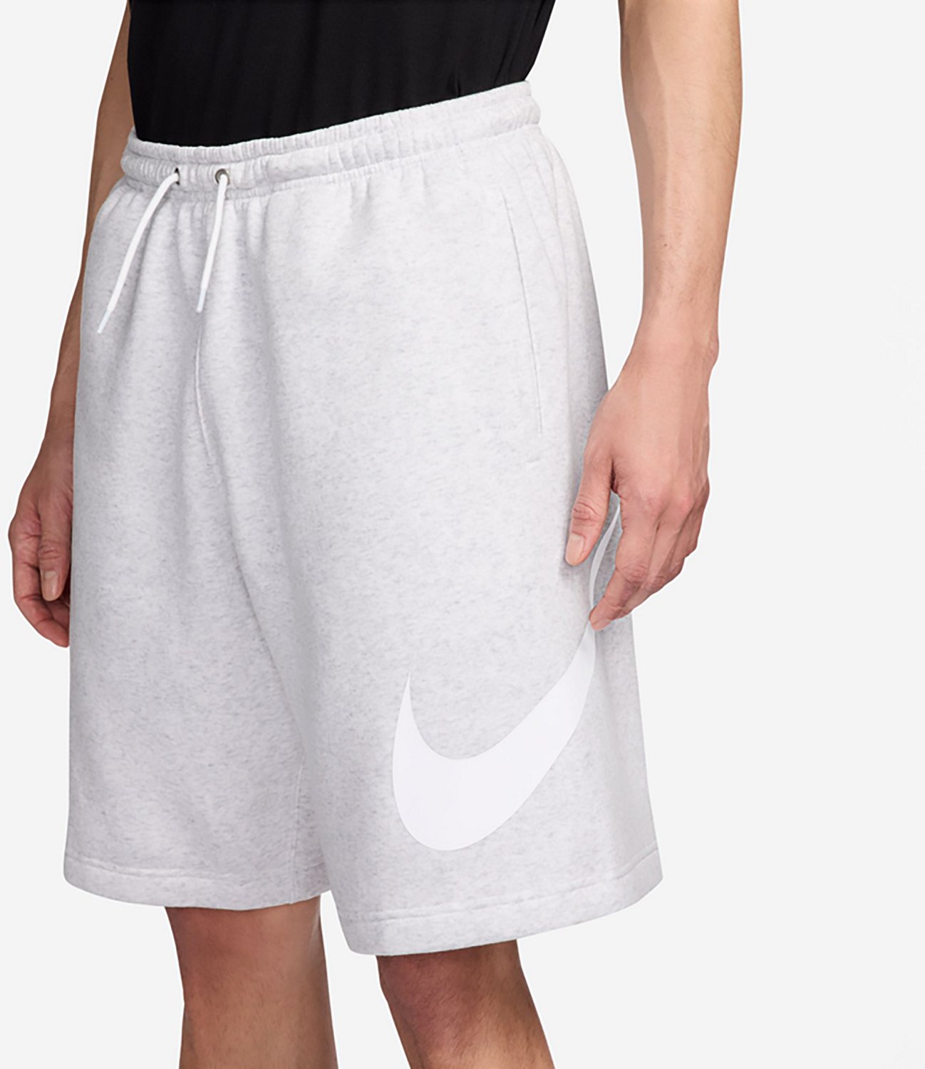 Nike Men's Club Brushed Fleece Graphic Shorts 7 in. - view number 3