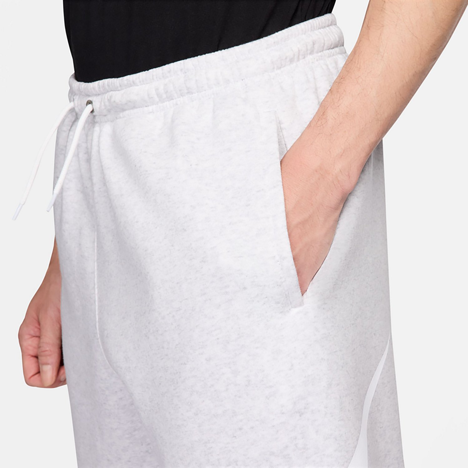 Nike Men's Club Brushed Fleece Graphic Shorts 7 in. - view number 4