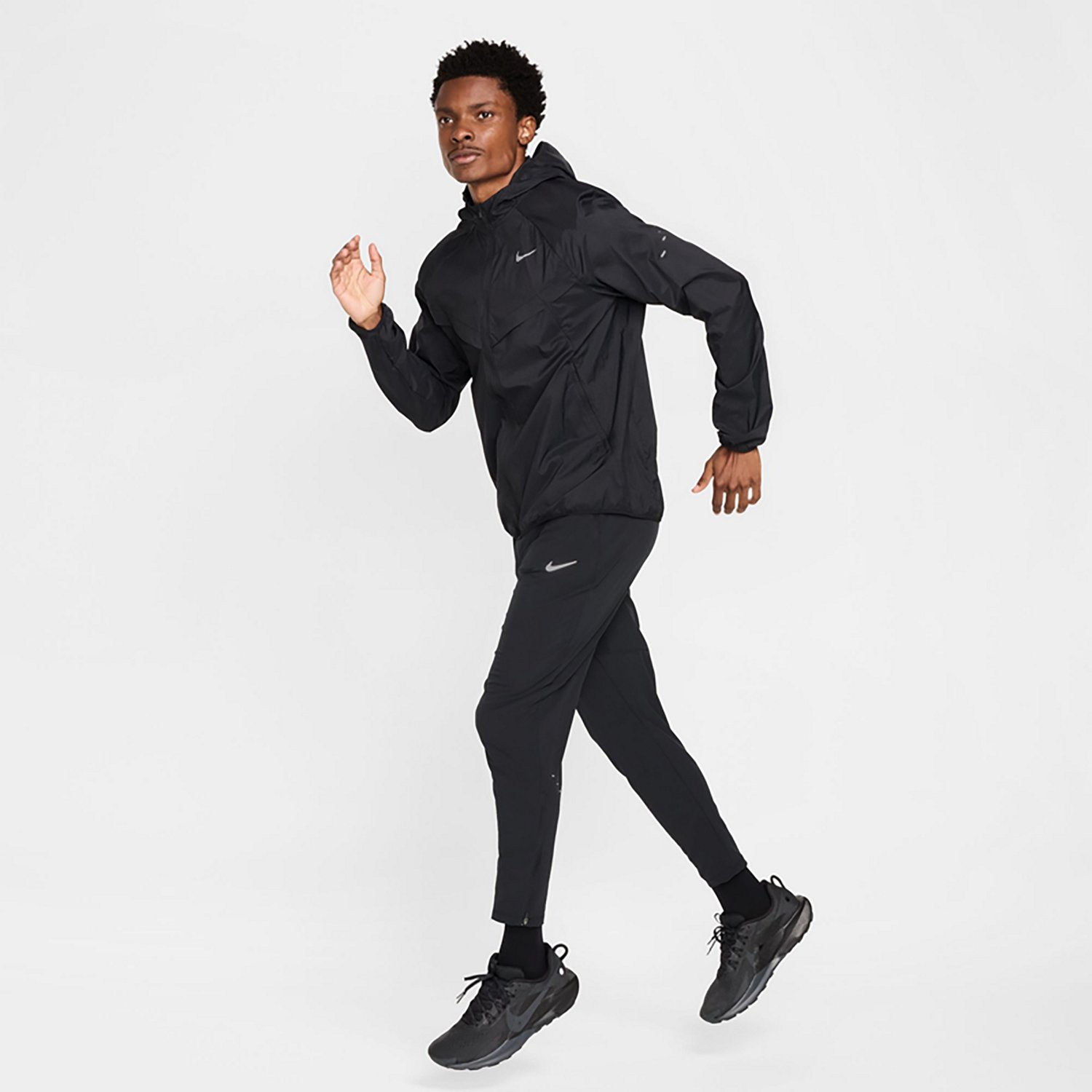 Nike Men's Stride Repel UV Running Jacket - view number 6