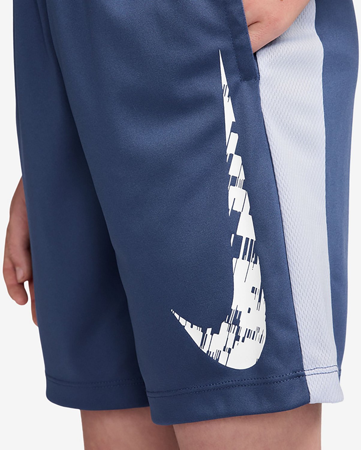 Nike Boys' Dri-FIT Trophy23 Shorts 5 in. - view number 4