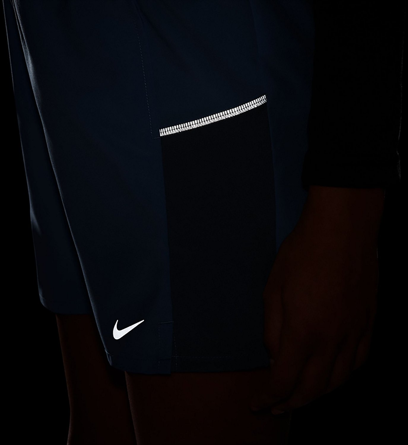 Nike Boys' Dri-FIT Miler Shorts 4 in. - view number 5