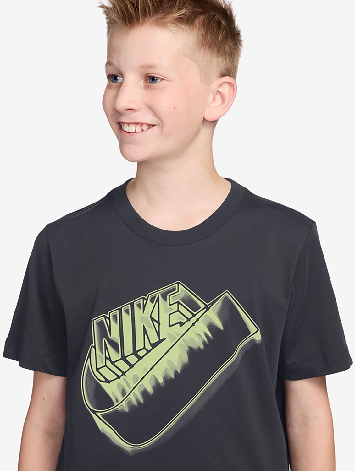 Nike Boys' Sportswear Adapt 2 T-shirt - view number 3