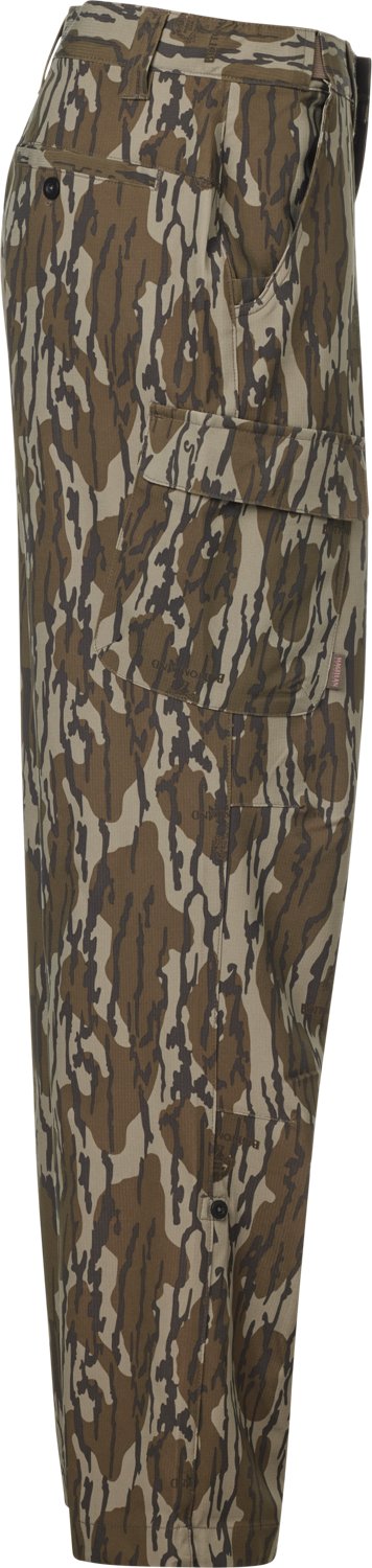 Magellan Outdoors Hunt Gear Women’s Roll Up Camo Pants - view number 3