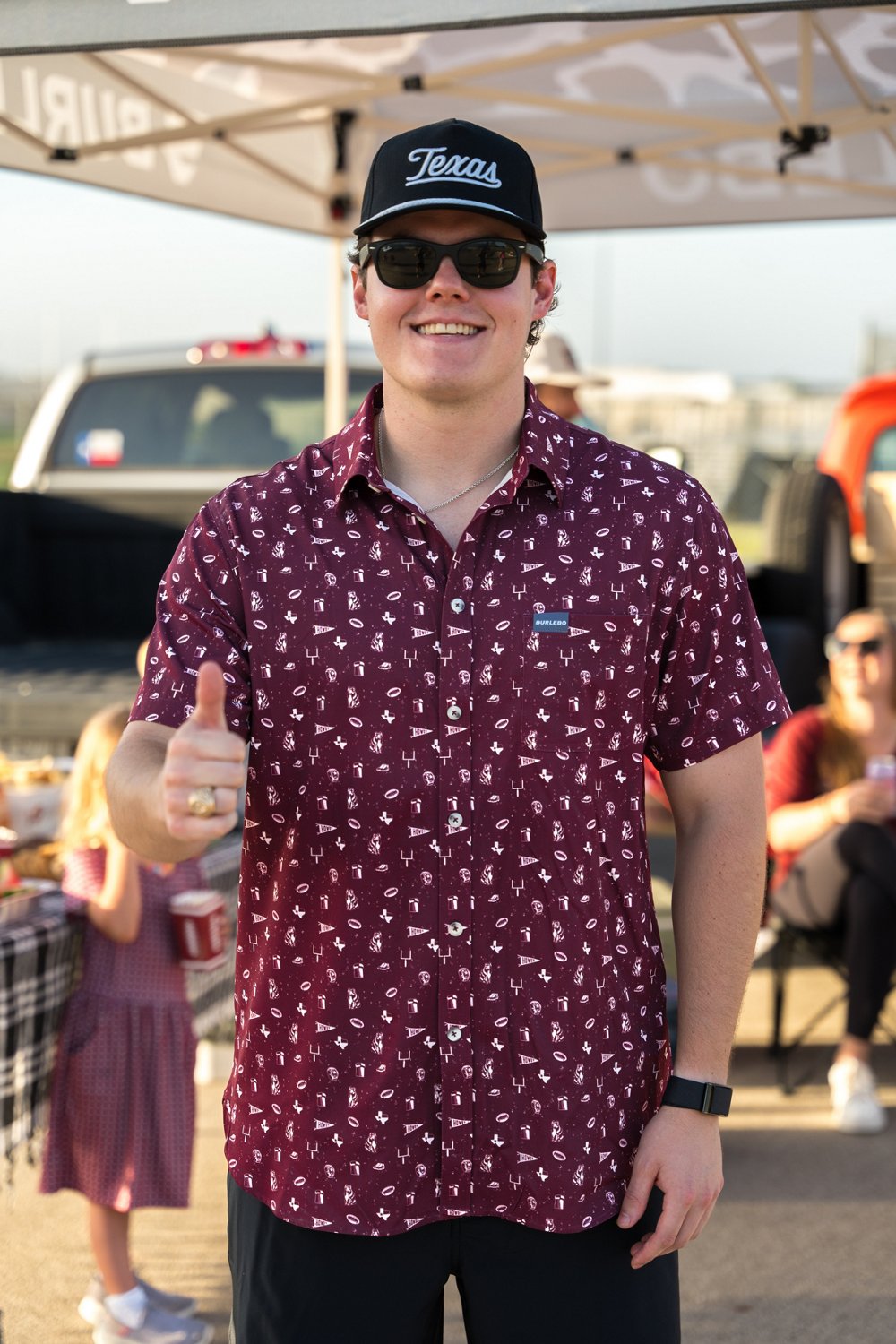 BURLEBO Men's Texas Pride Performance Button Up T-shirt