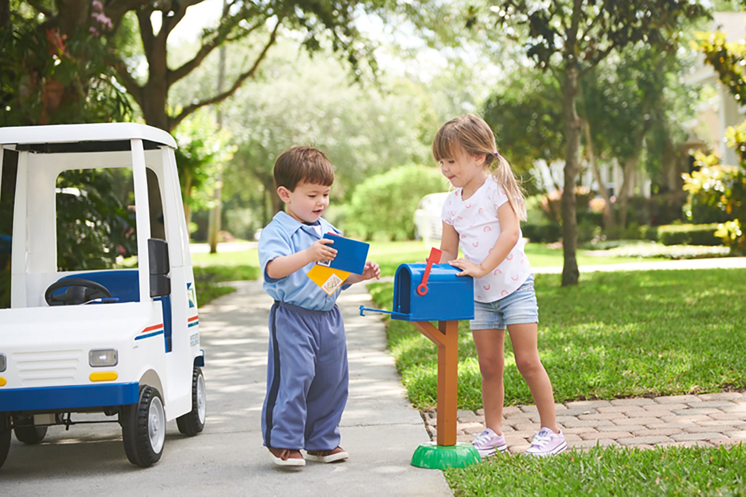 Flybar Kid Trax 6V USPS Mail Truck - view number 4