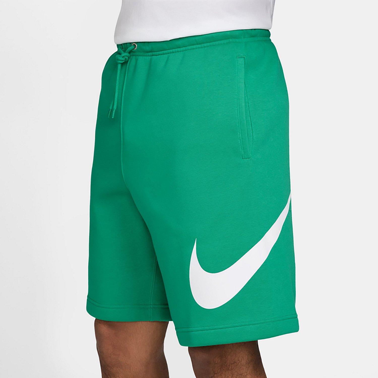 Nike Men's Club Brushed Fleece Graphic Shorts 7 in. - view number 3