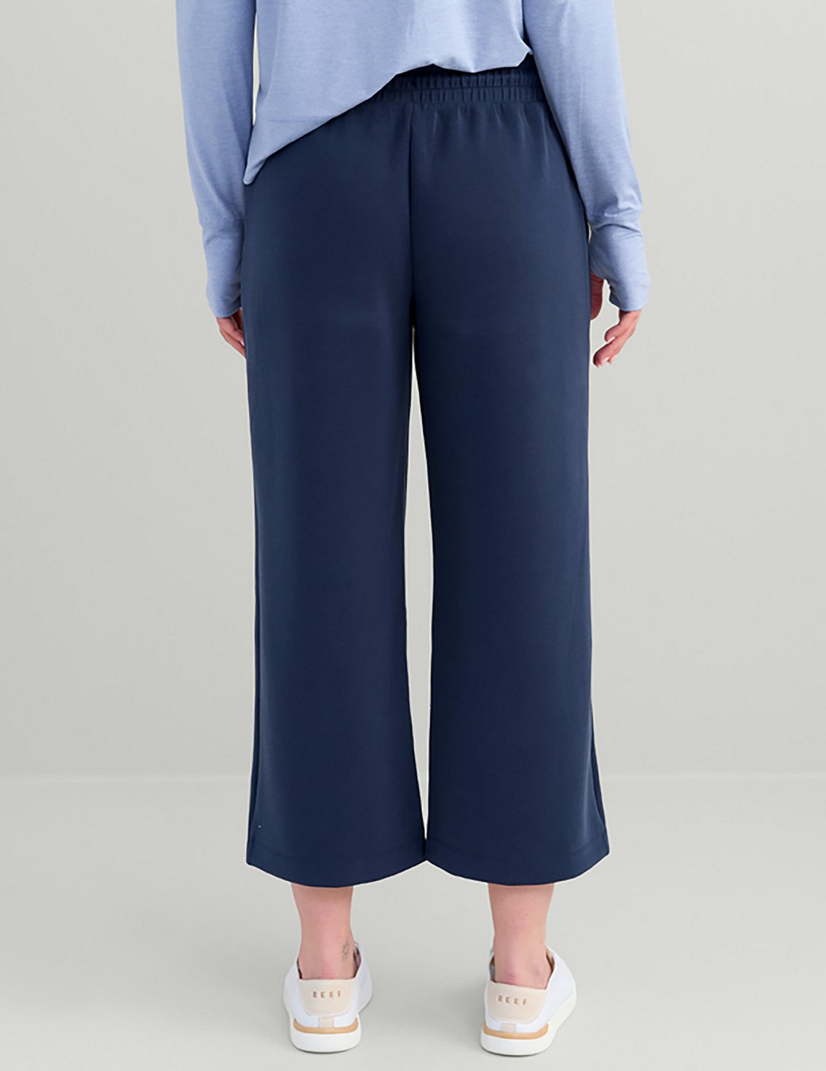 Huk Women's Bayside Wide Leg Crop Pants - view number 2