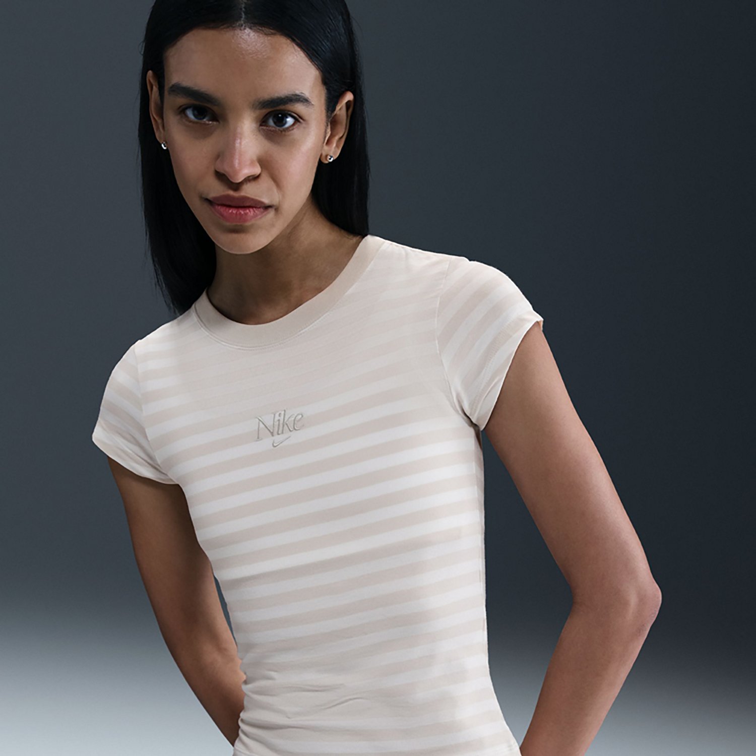 Nike Women's Sportswear Baby GFX SPD T-shirt - view number 3