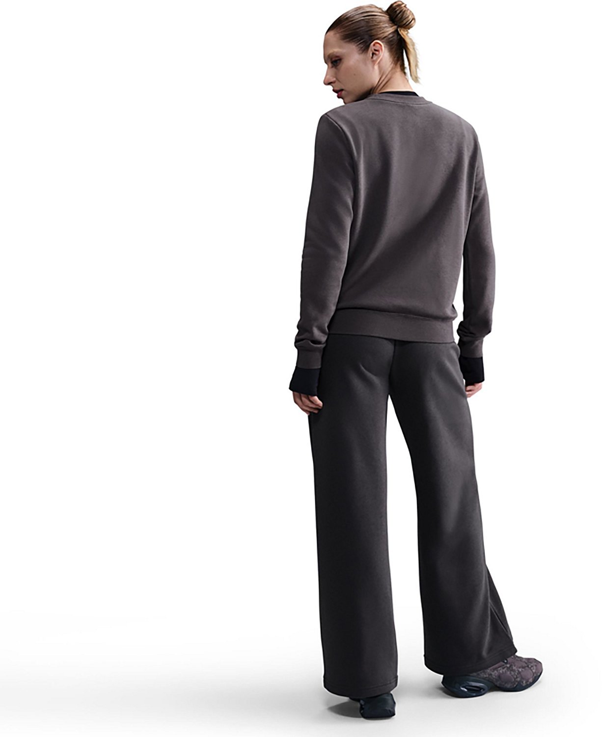 Nike Women's Sportswear Club Crew Sweatshirt - view number 2