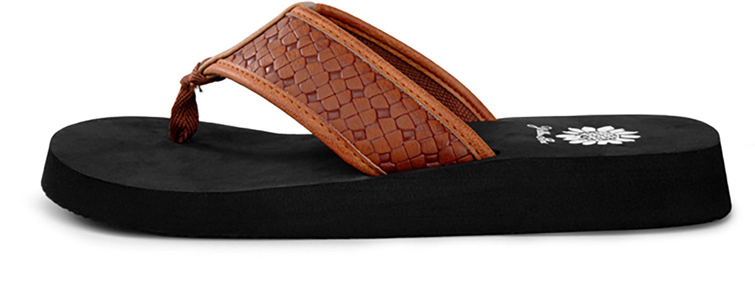 Yellow Box Women's Fadden Flip Flops - view number 2