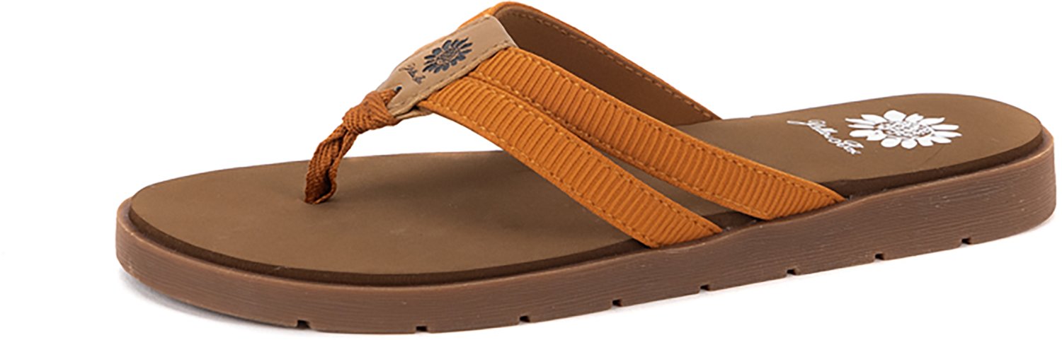 Yellow Box Women's Femmie Flip Flop Sandals - view number 3