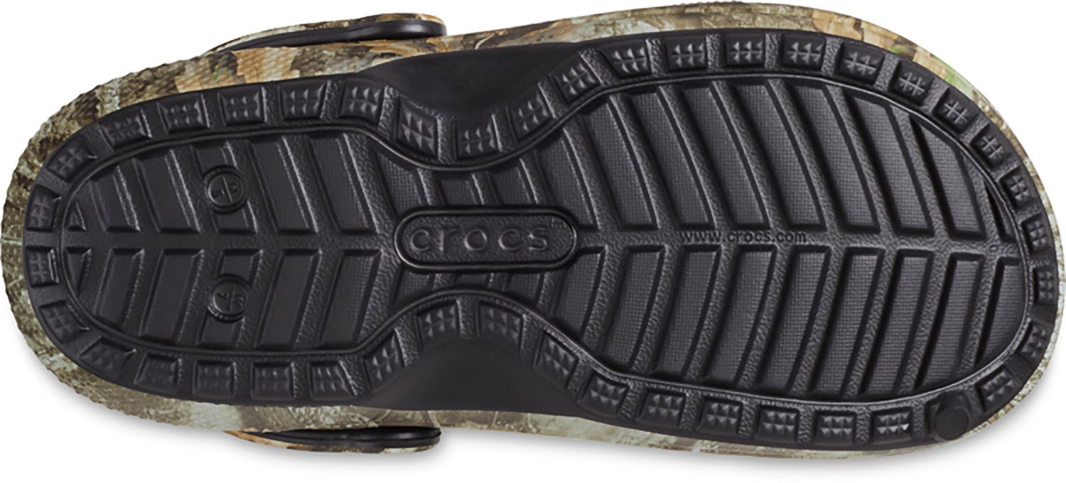 Crocs Classic Real Tree APX Lined Clogs - view number 6