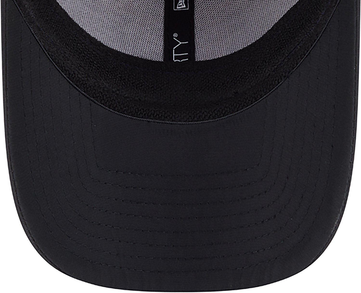 New Era Men's Falcons Night Black 39THIRTY Cap - view number 7