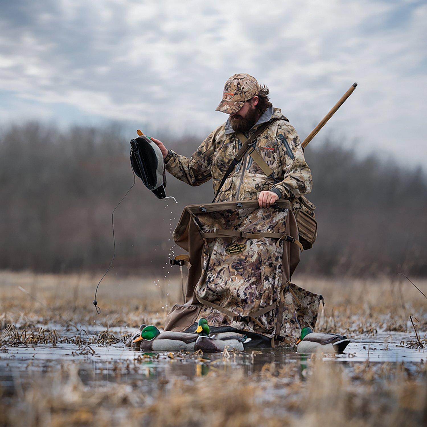 Rig'Em Right Outdoors Refuge Runner Decoy Bag - view number 3