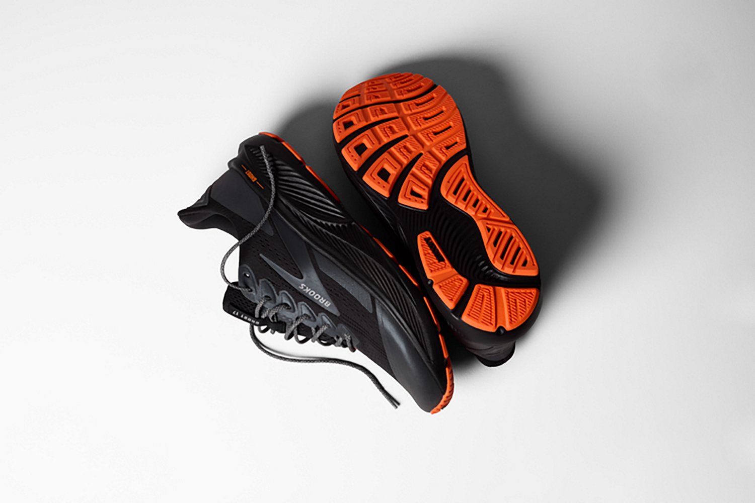 Brooks Men's Ghost 17 Run Visible Running Shoes - view number 7