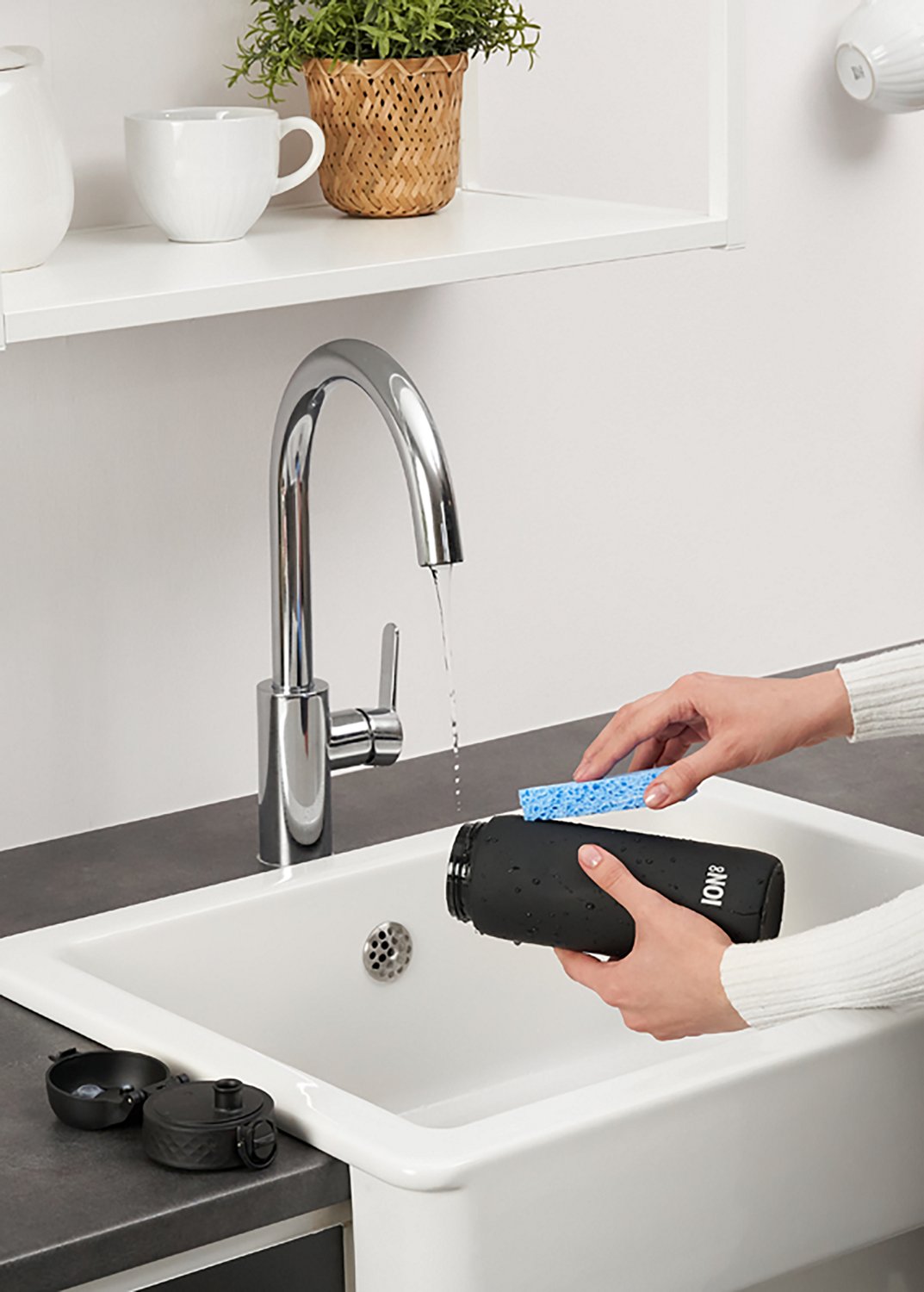 Ion8 Leakproof 25 oz Water Bottle with Flip Sip Lid - view number 8