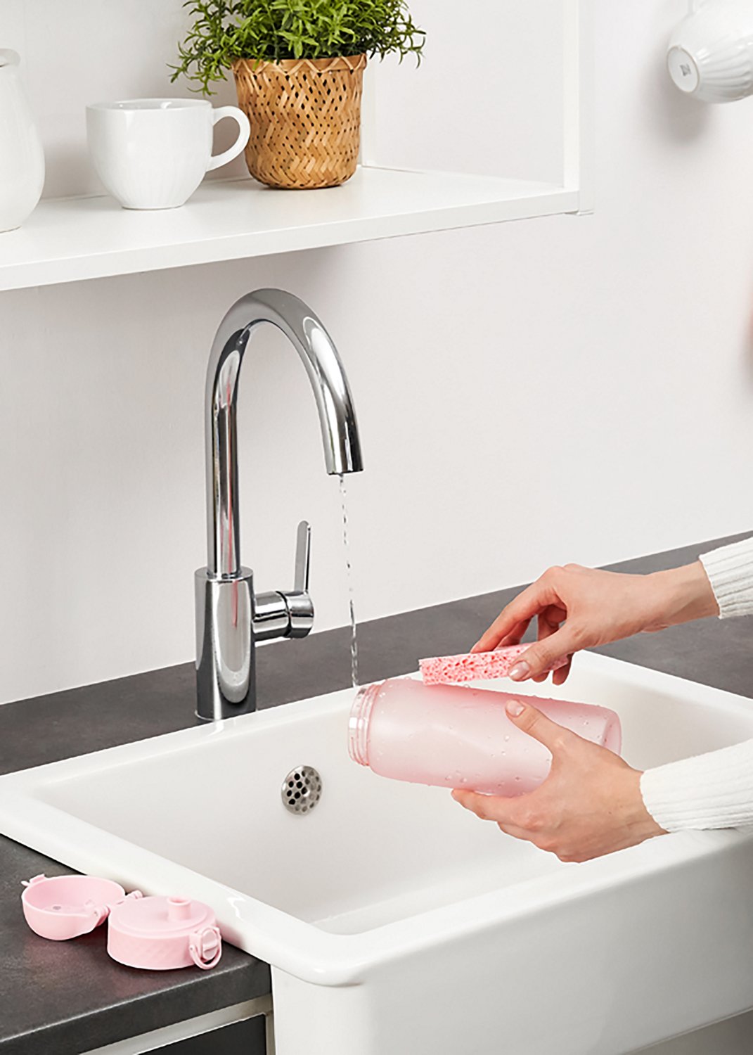 Ion8 Leakproof 25 oz Water Bottle with Flip Sip Lid - view number 5