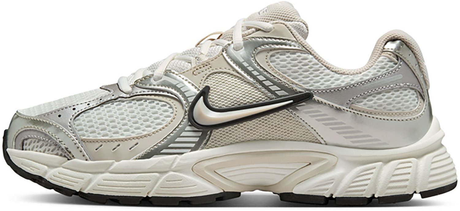 Nike Women's V5 Runner Running Shoes - view number 2